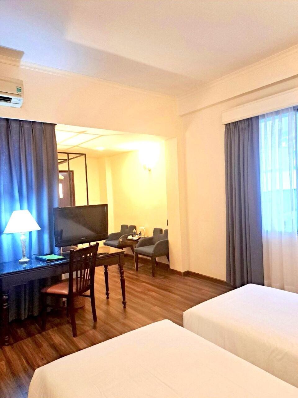 Liberty 2 Hotel Ho Chi Minh City Bagian luar foto