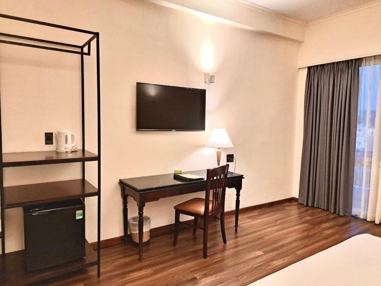 Liberty 2 Hotel Ho Chi Minh City Bagian luar foto