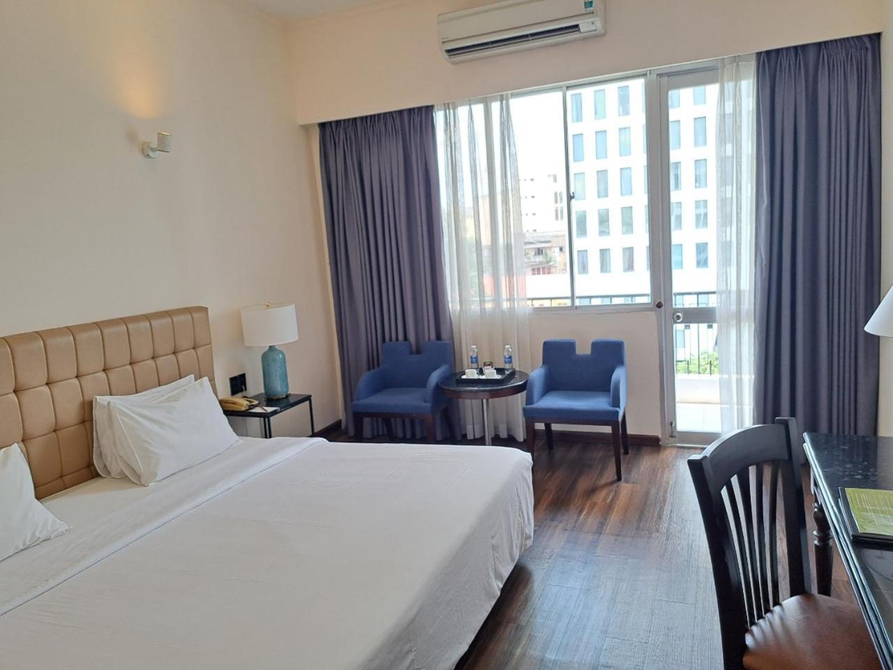Liberty 2 Hotel Ho Chi Minh City Bagian luar foto
