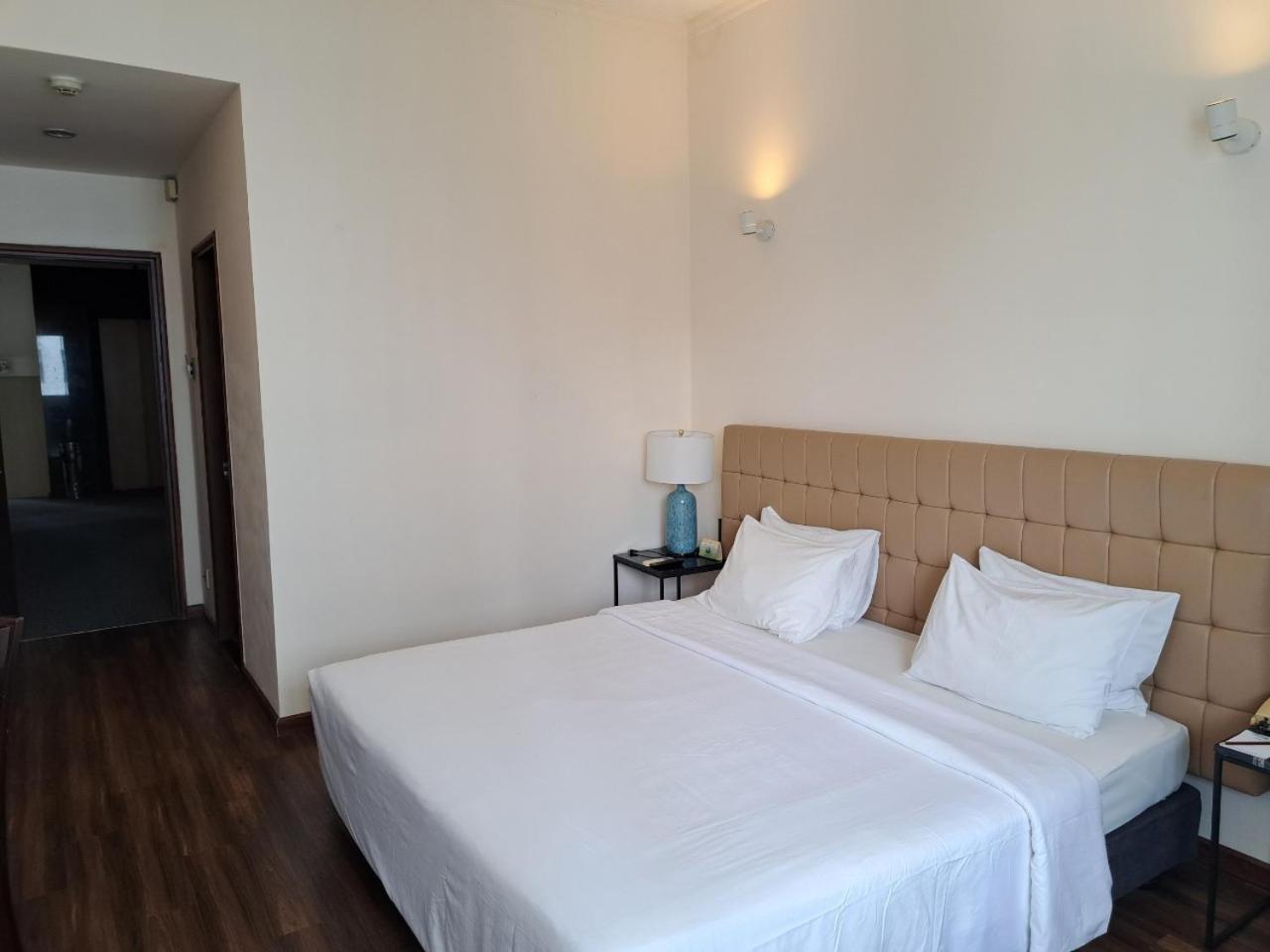 Liberty 2 Hotel Ho Chi Minh City Bagian luar foto