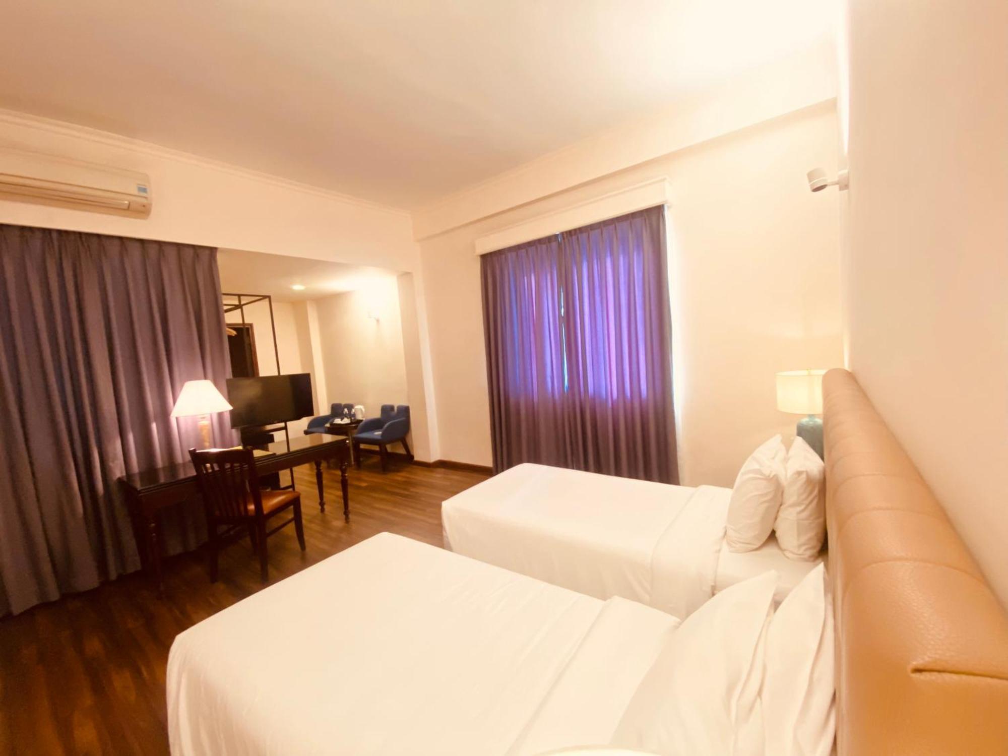 Liberty 2 Hotel Ho Chi Minh City Bagian luar foto