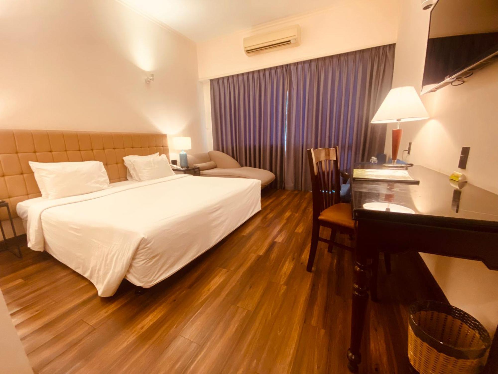 Liberty 2 Hotel Ho Chi Minh City Bagian luar foto